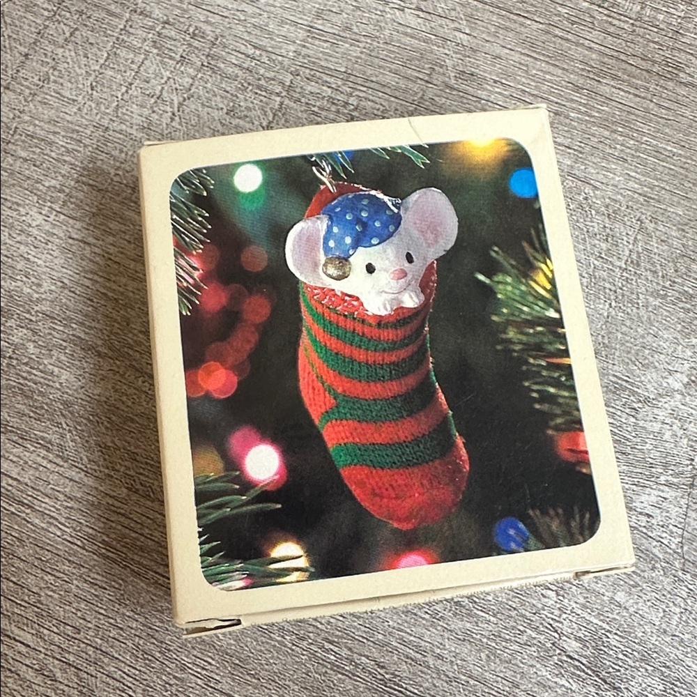 VINTAGE Hallmark Ornament stocking Mouse 1981